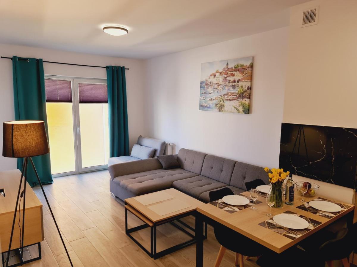 5D Apartamenty Fredry 2/36 โควอบเซก ภายนอก รูปภาพ